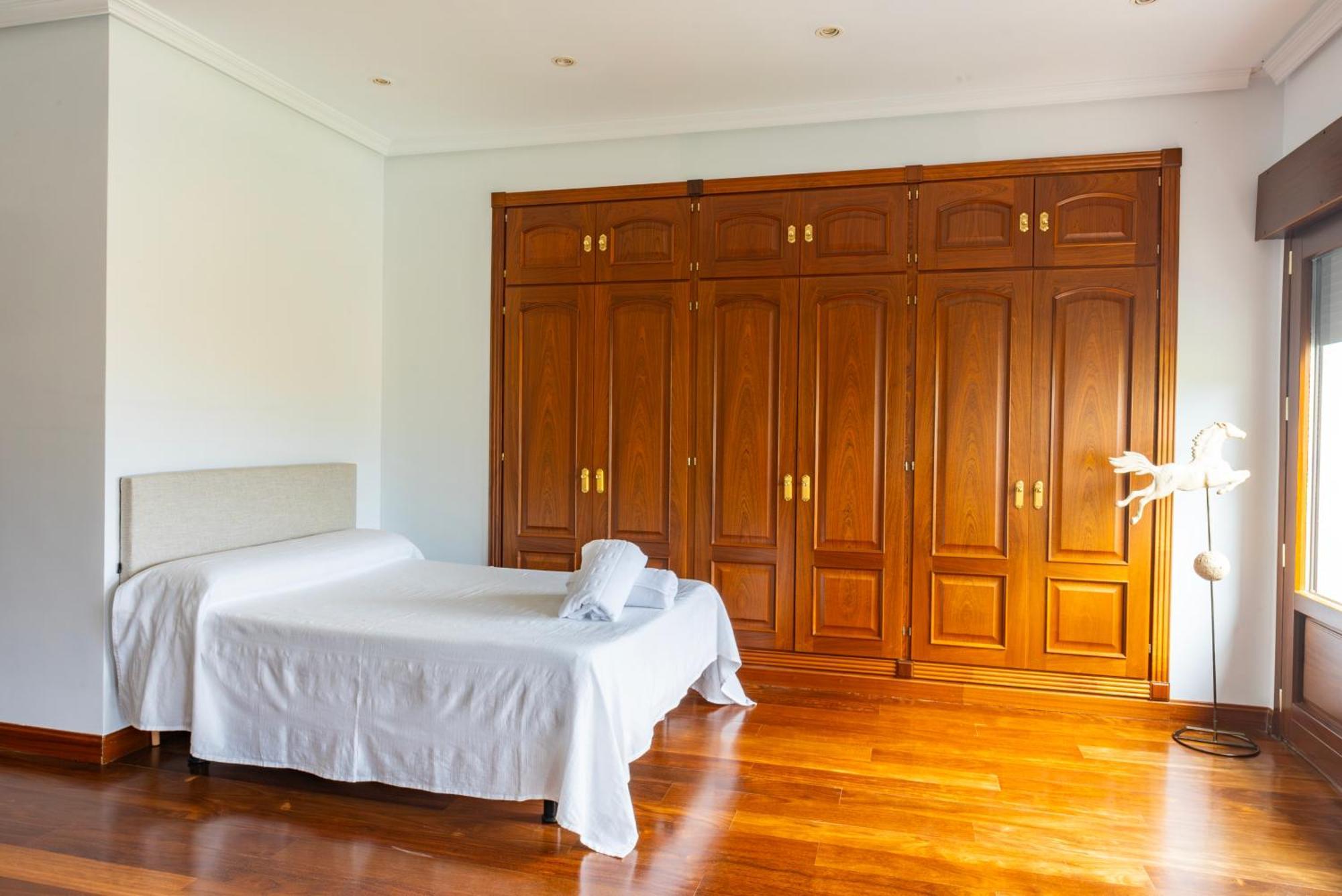 Vila Mansion Con Jacuzzi A 40 Grados, Gran Piscina Y Padel El Tiemblo Exteriér fotografie