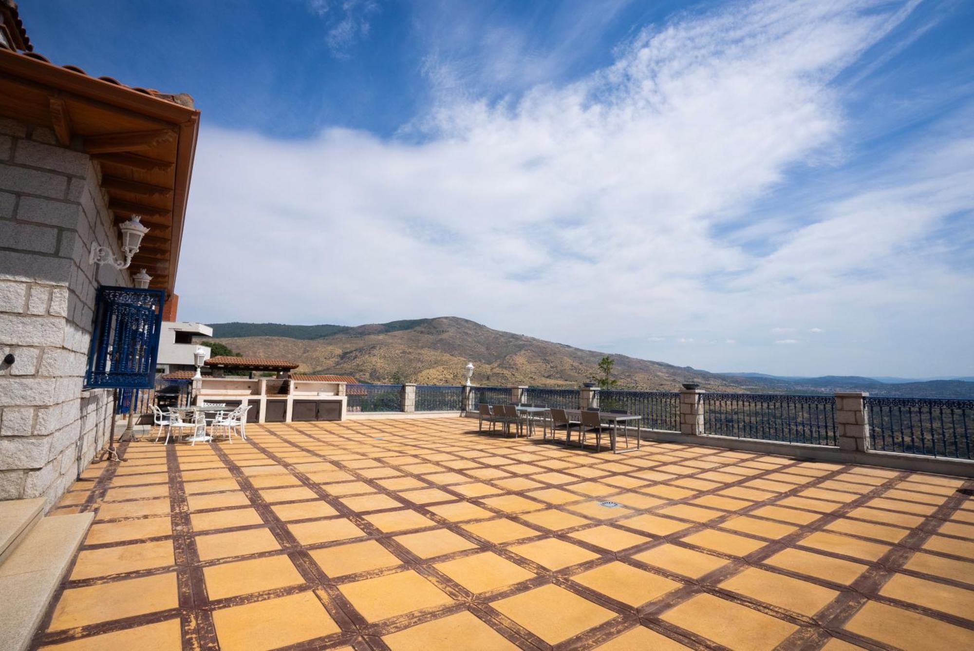 Vila Mansion Con Jacuzzi A 40 Grados, Gran Piscina Y Padel El Tiemblo Exteriér fotografie
