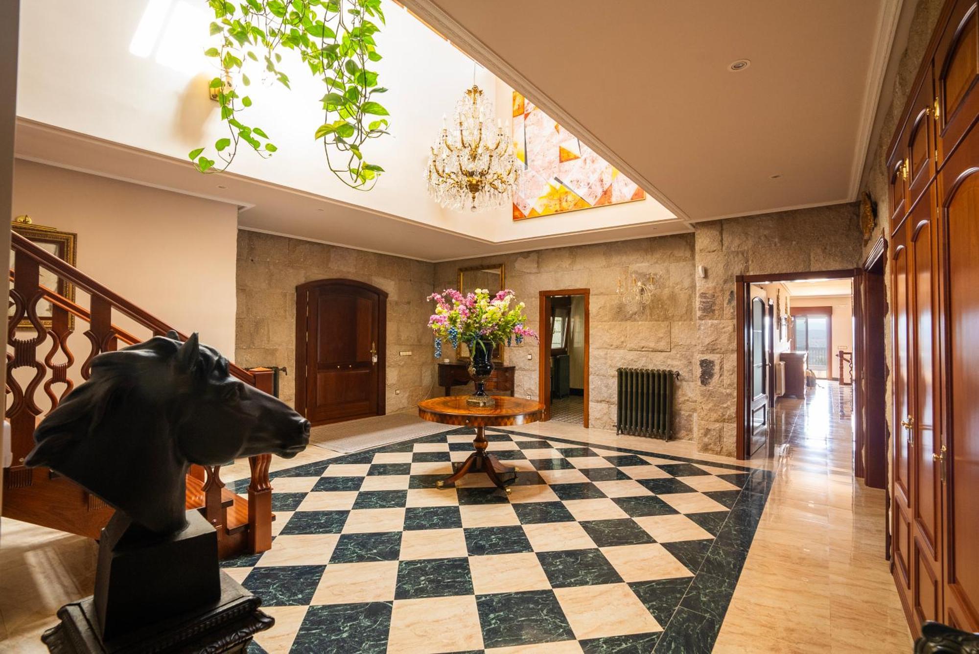 Vila Mansion Con Jacuzzi A 40 Grados, Gran Piscina Y Padel El Tiemblo Exteriér fotografie