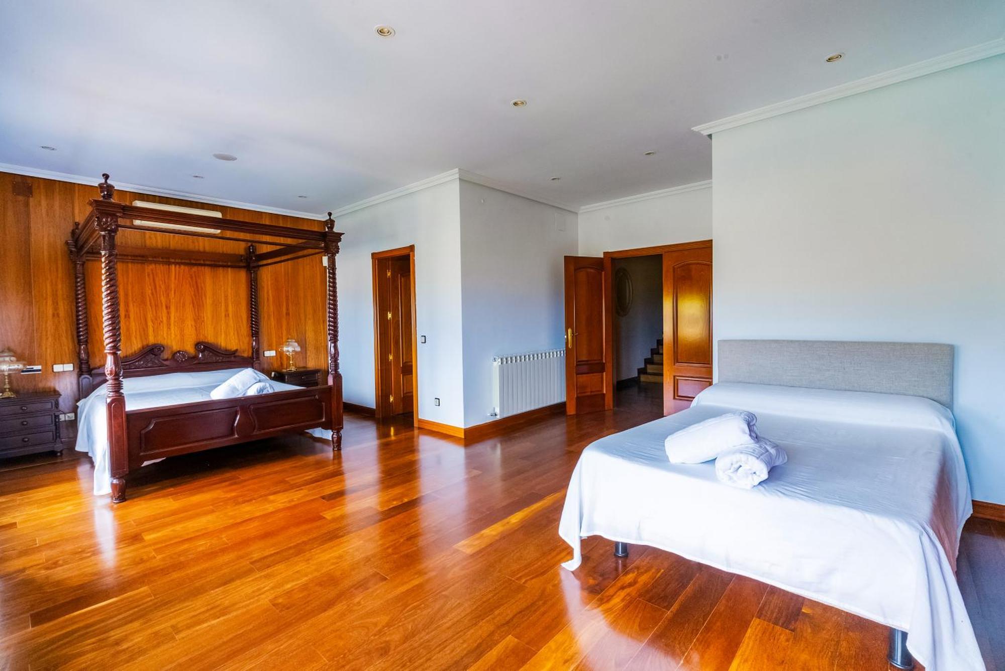 Vila Mansion Con Jacuzzi A 40 Grados, Gran Piscina Y Padel El Tiemblo Exteriér fotografie