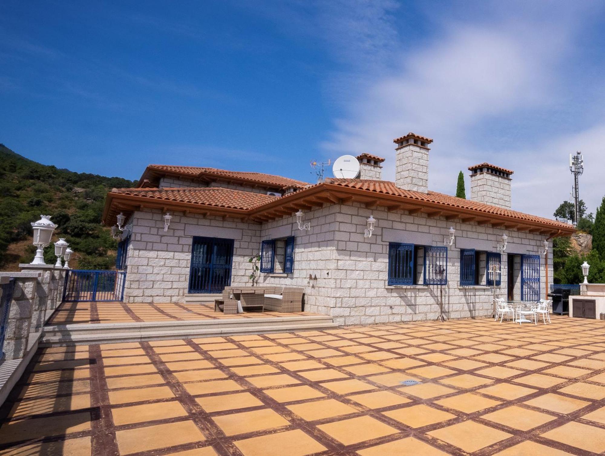 Vila Mansion Con Jacuzzi A 40 Grados, Gran Piscina Y Padel El Tiemblo Exteriér fotografie