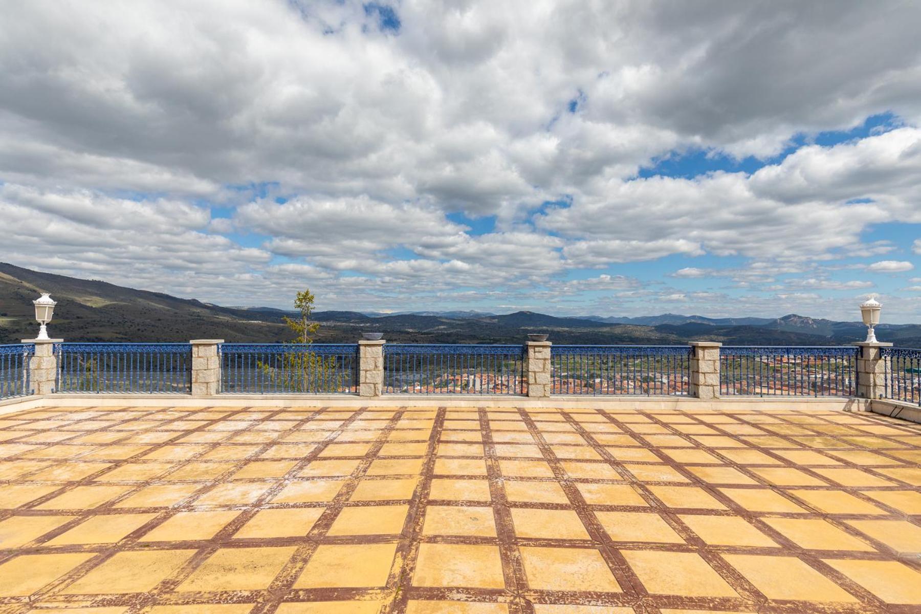 Vila Mansion Con Jacuzzi A 40 Grados, Gran Piscina Y Padel El Tiemblo Exteriér fotografie